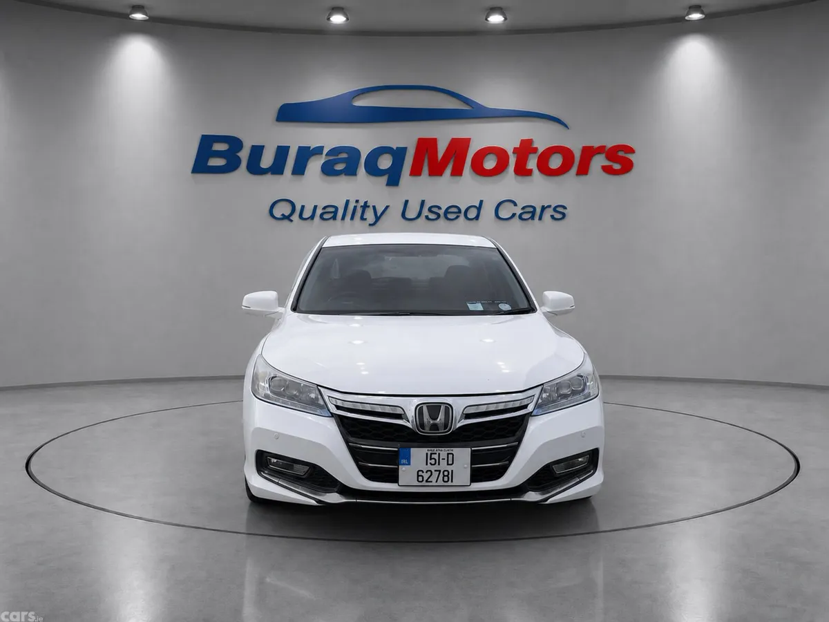 Honda Accord Saloon, Petrol Hybrid, 2015, White