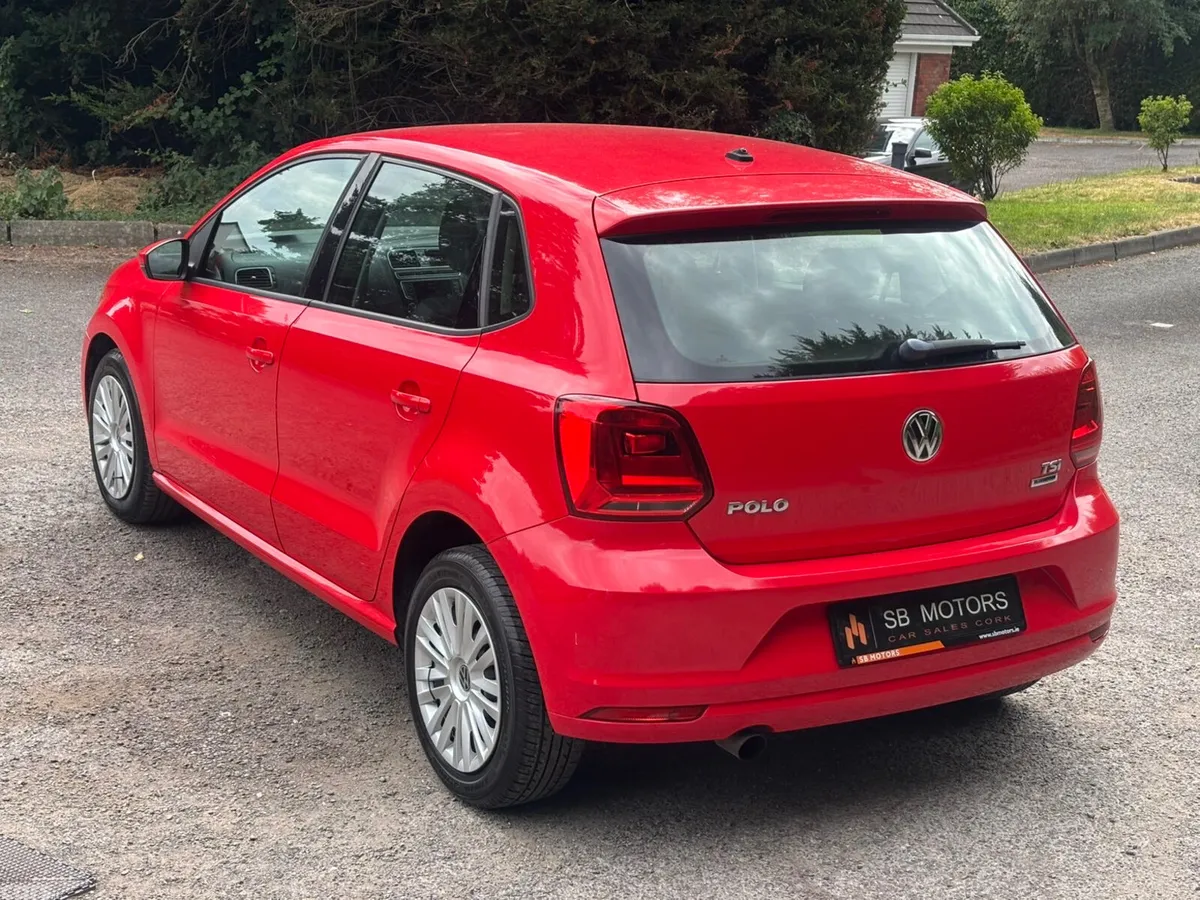 Volkswagen Polo Hatchback, Petrol, 2017, Red