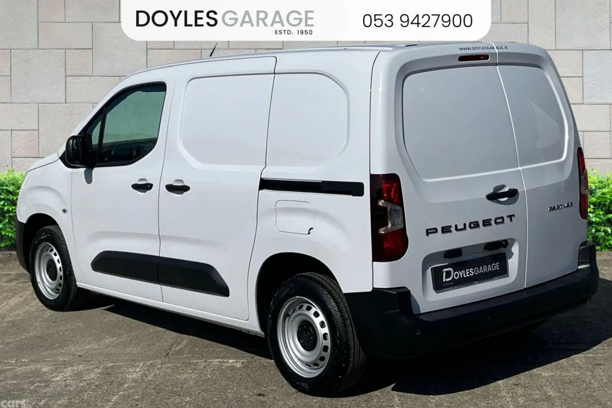 Peugeot Partner MPV, Diesel, 2024, White