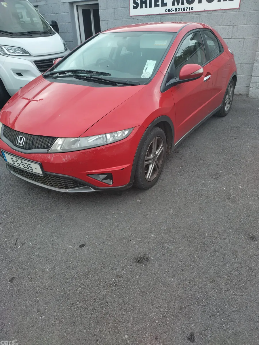 Honda Civic Hatchback, Petrol, 2011, Red