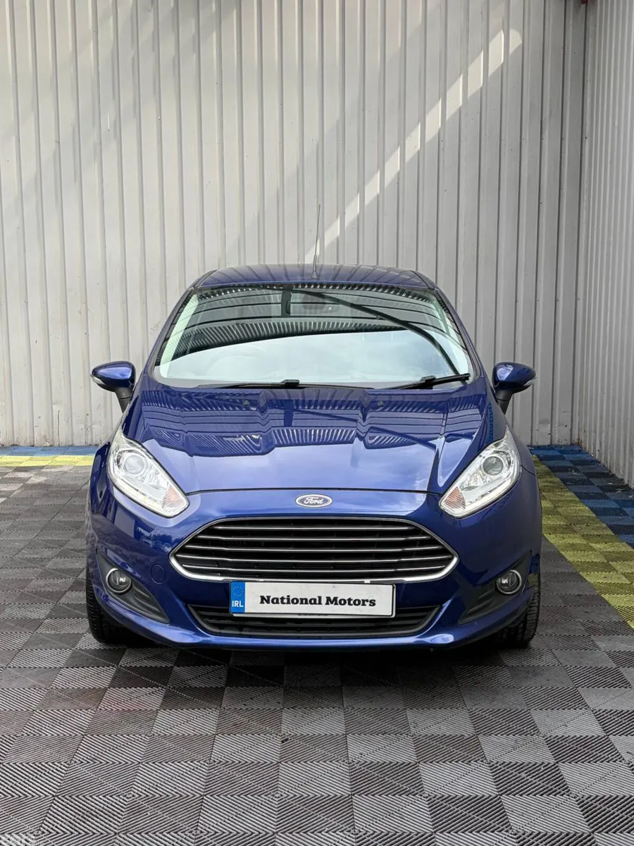 Ford Fiesta Hatchback, Petrol, 2015, Blue
