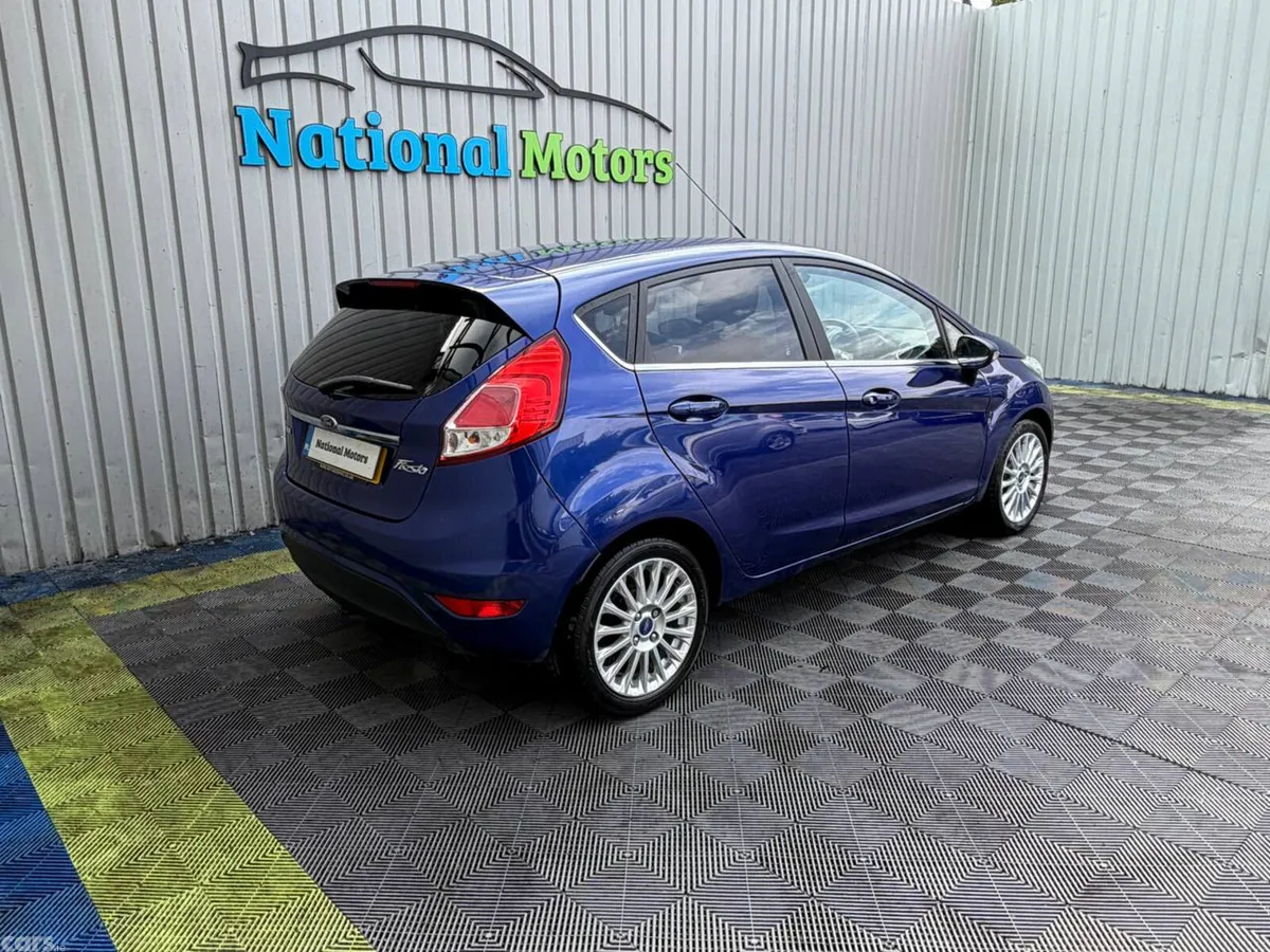 Ford Fiesta Hatchback, Petrol, 2015, Blue