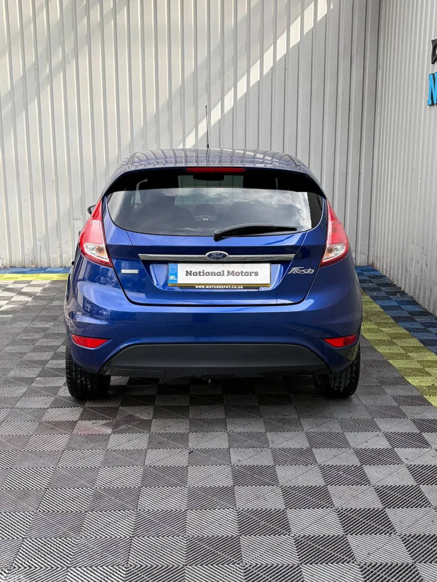 Ford Fiesta Hatchback, Petrol, 2015, Blue