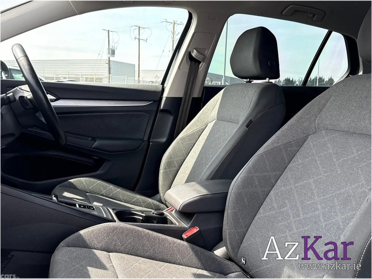 Volkswagen Golf Hatchback, Diesel, 2023, Grey