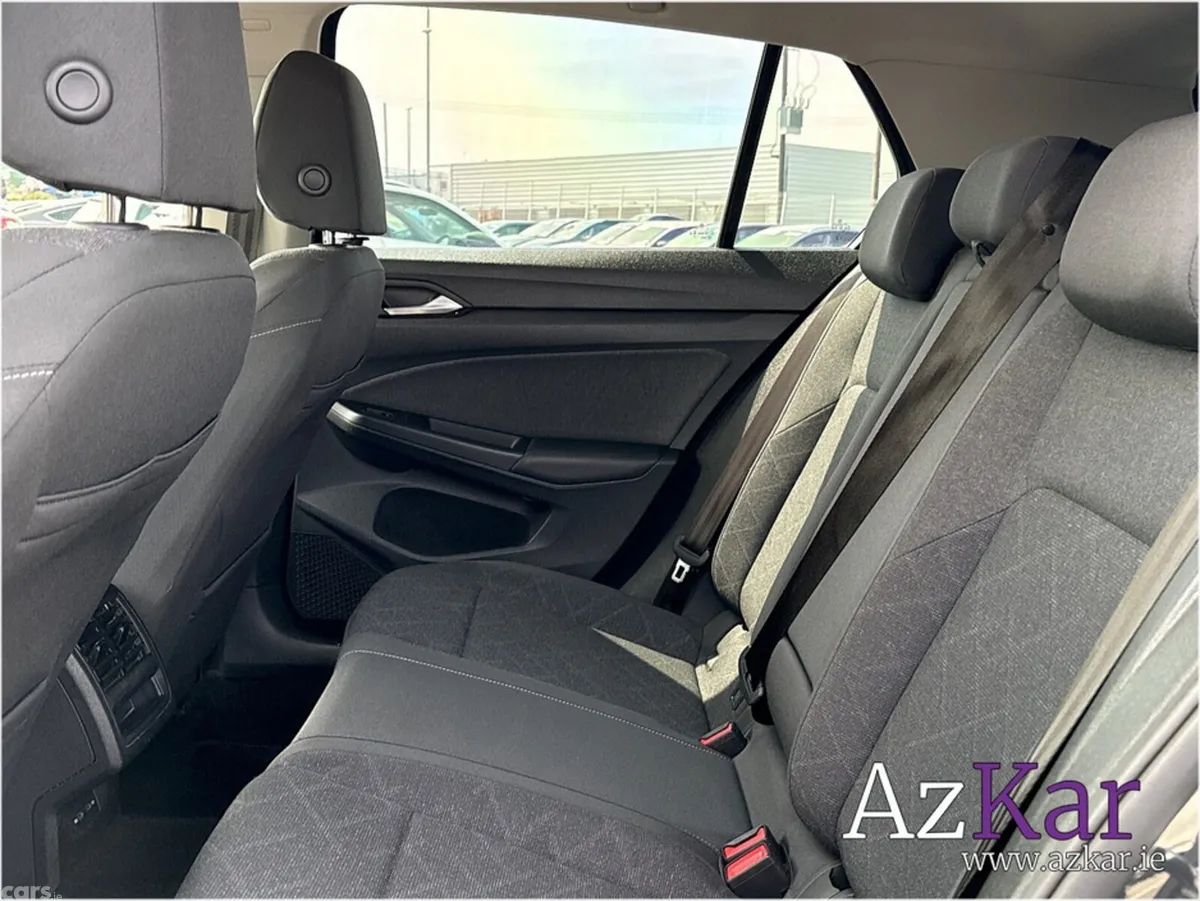 Volkswagen Golf Hatchback, Diesel, 2023, Grey