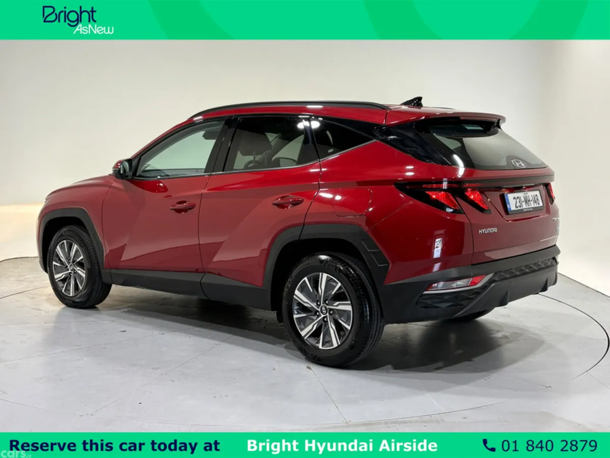 Hyundai Tucson MPV, Petrol Hybrid, 2023, Red