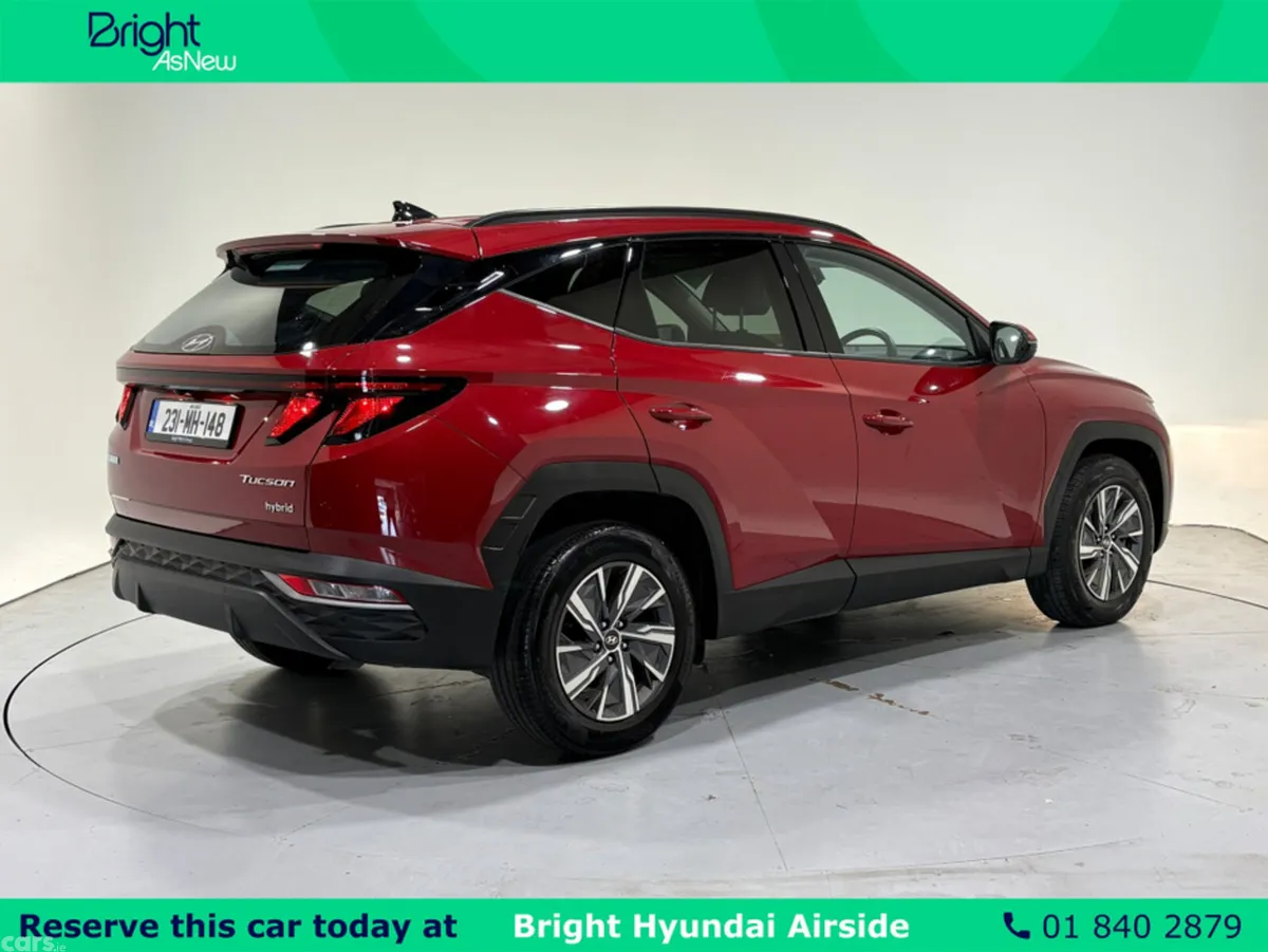 Hyundai Tucson MPV, Petrol Hybrid, 2023, Red