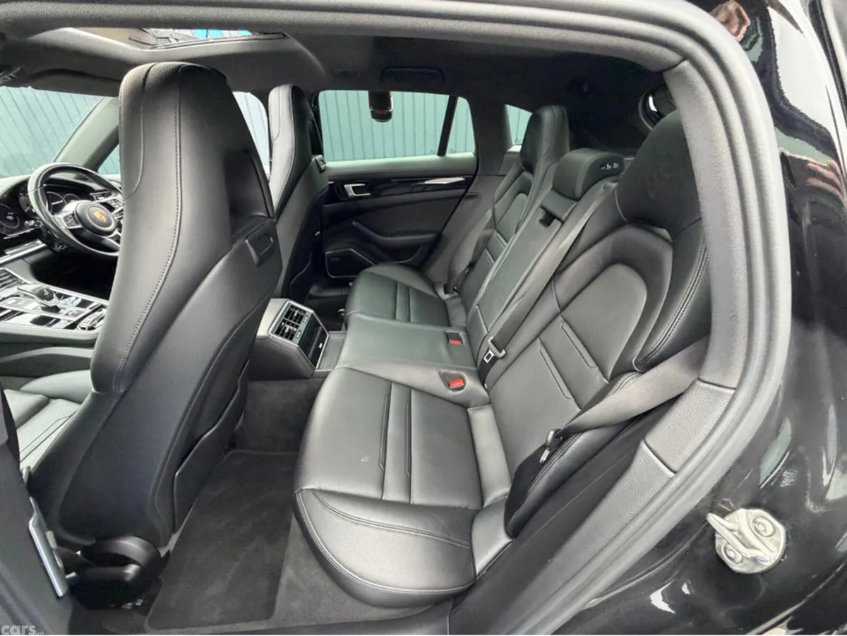 Porsche Panamera Estate, Petrol Plug-in Hybrid, 2020, Black