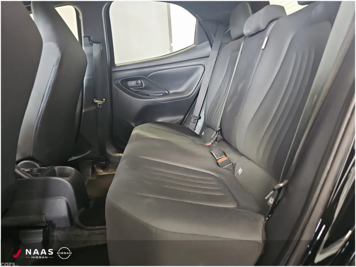 Toyota Yaris Hatchback, Petrol, 2023, Black