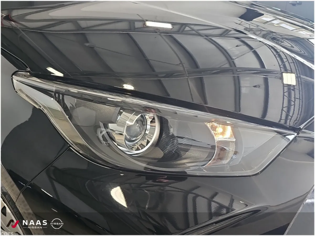 Toyota Yaris Hatchback, Petrol, 2023, Black