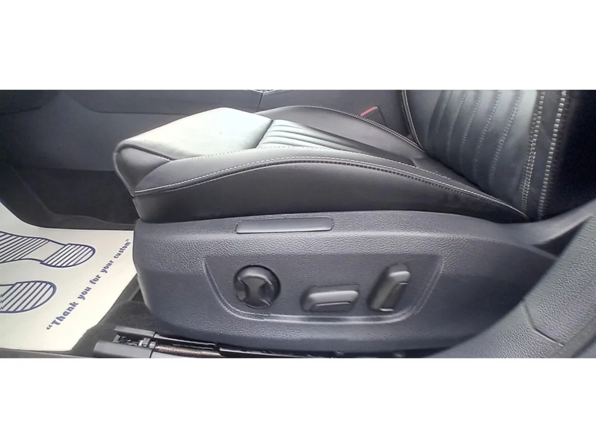 Skoda Superb Hatchback, Diesel, 2022, Grey