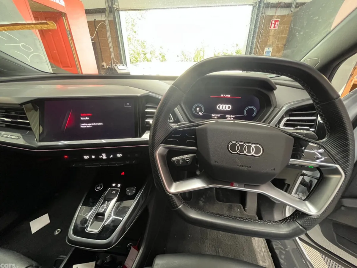 Audi Q4 e-tron SUV, Electric, 2023, White