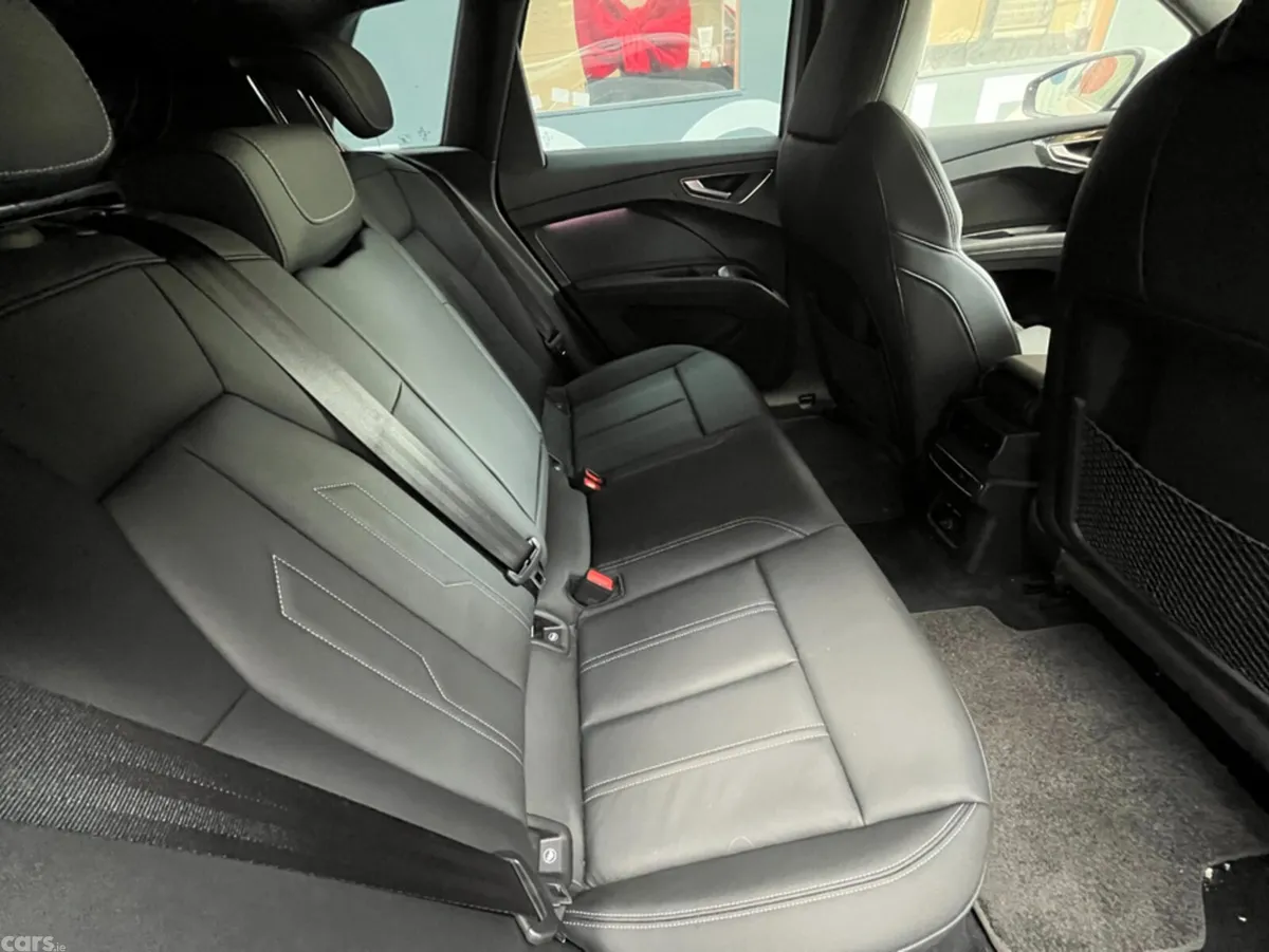 Audi Q4 e-tron SUV, Electric, 2023, White