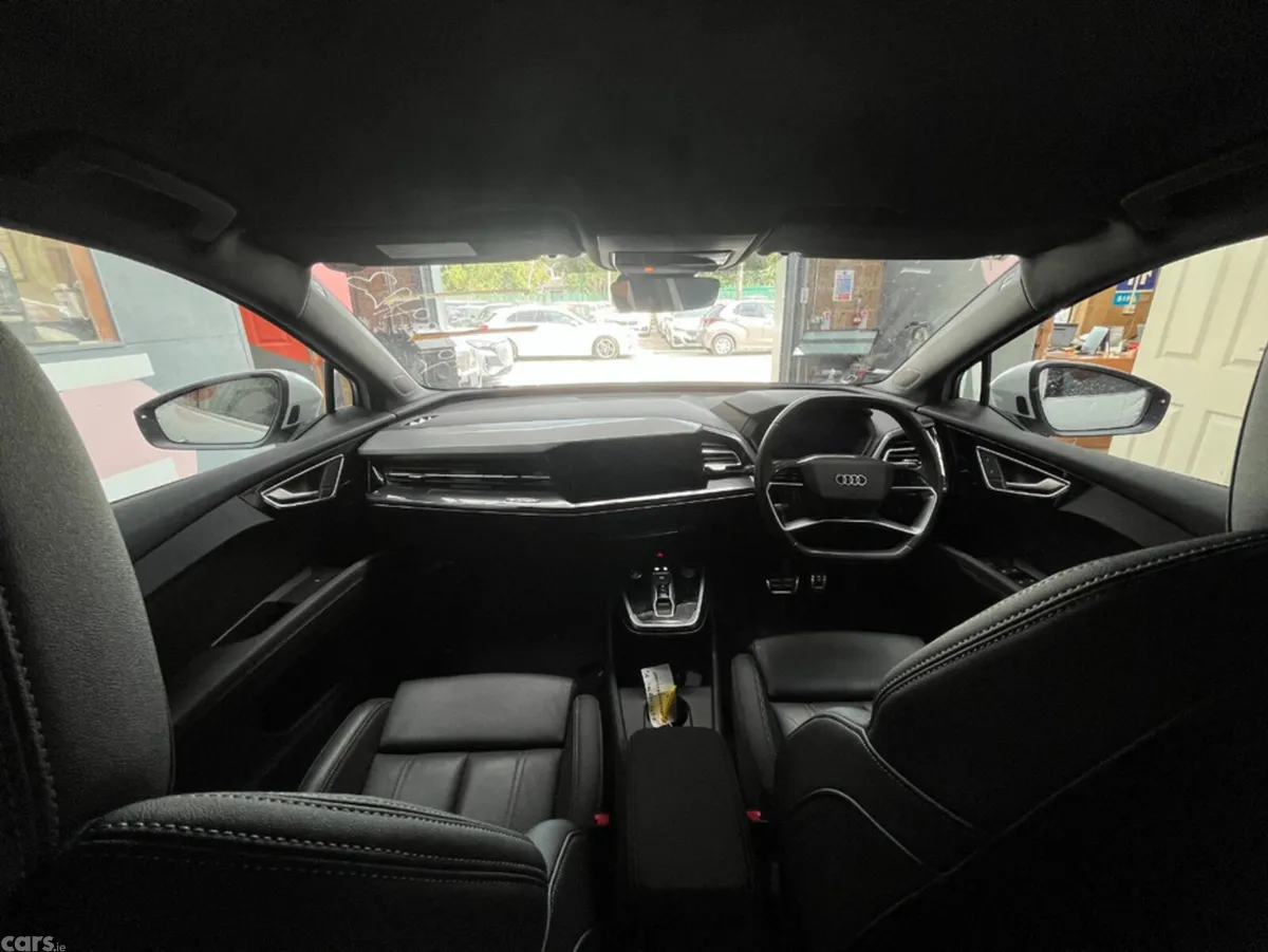 Audi Q4 e-tron SUV, Electric, 2023, White