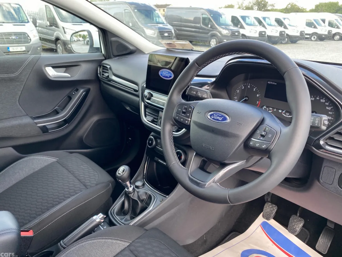 Ford Puma MPV, Petrol Hybrid, 2024, White