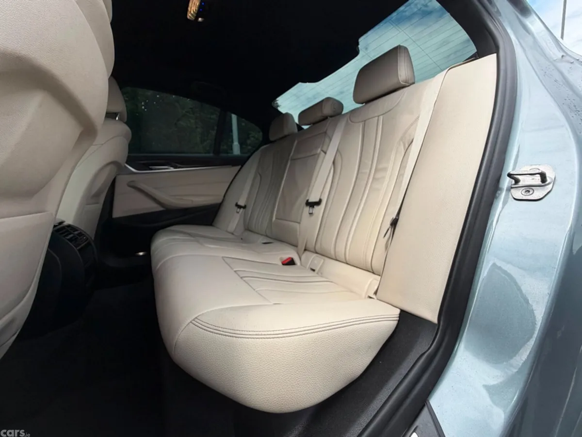 BMW 5-Series Saloon, Diesel, 2018, Blue