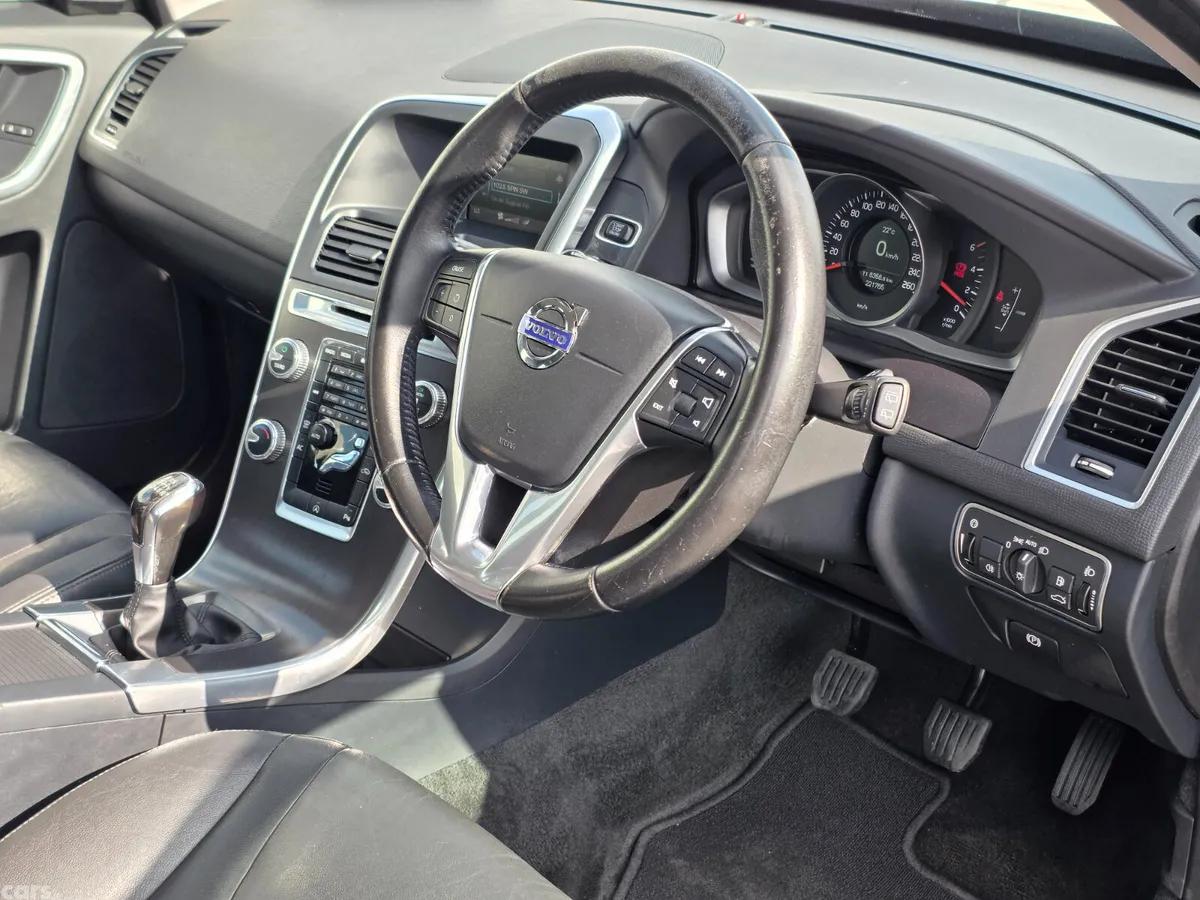 Volvo XC60 SUV, Diesel, 2016, Black