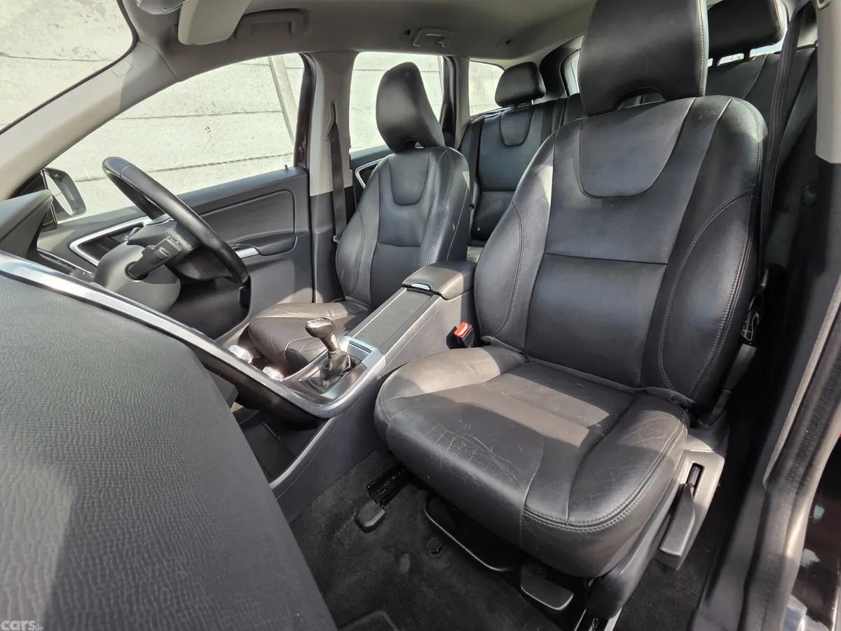 Volvo XC60 SUV, Diesel, 2016, Black