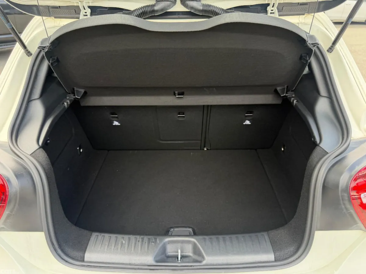 Mercedes-Benz A-Class Hatchback, Petrol, 2018, White