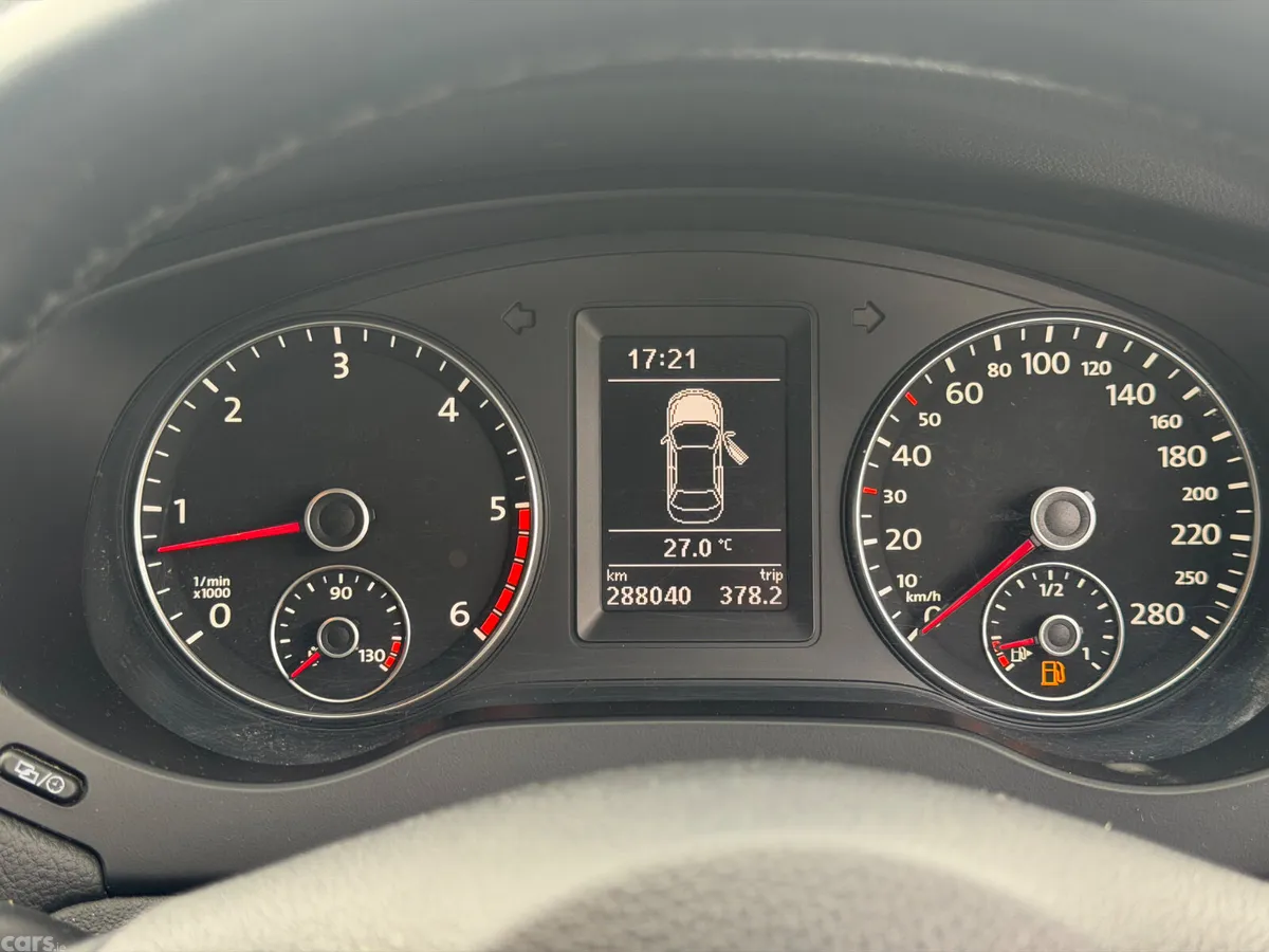 Volkswagen Jetta Saloon, Diesel, 2014, Silver