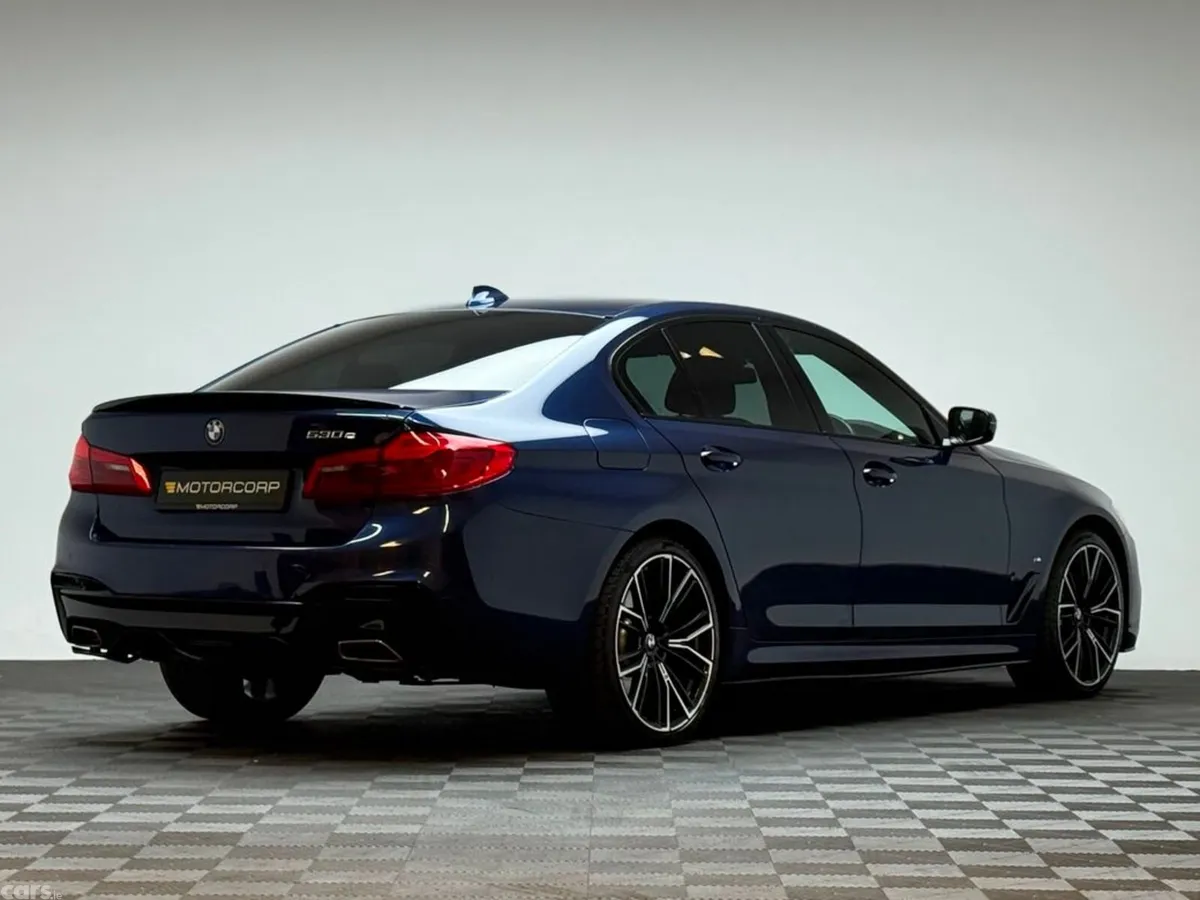 BMW 5-Series Saloon, Petrol Plug-in Hybrid, 2019, Blue