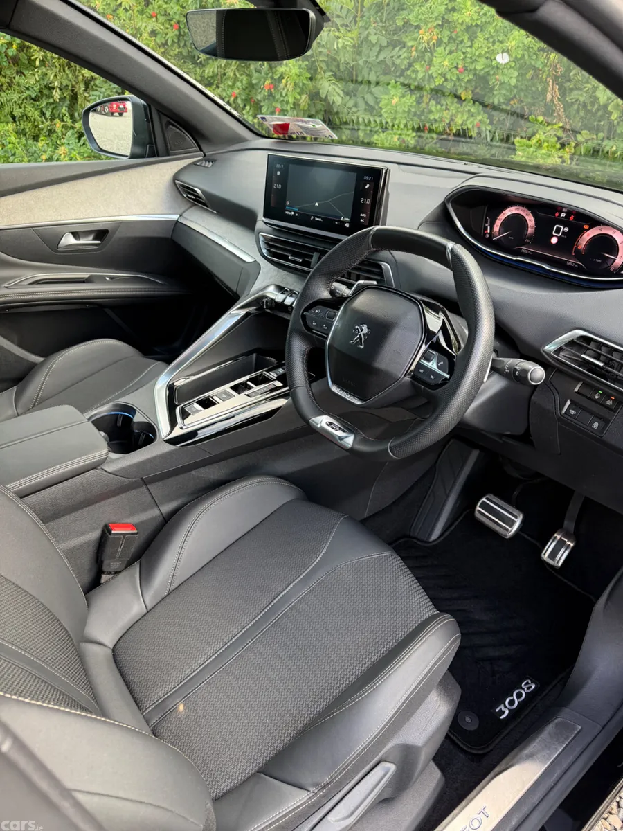 Peugeot 3008 MPV, Diesel, 2024, Black