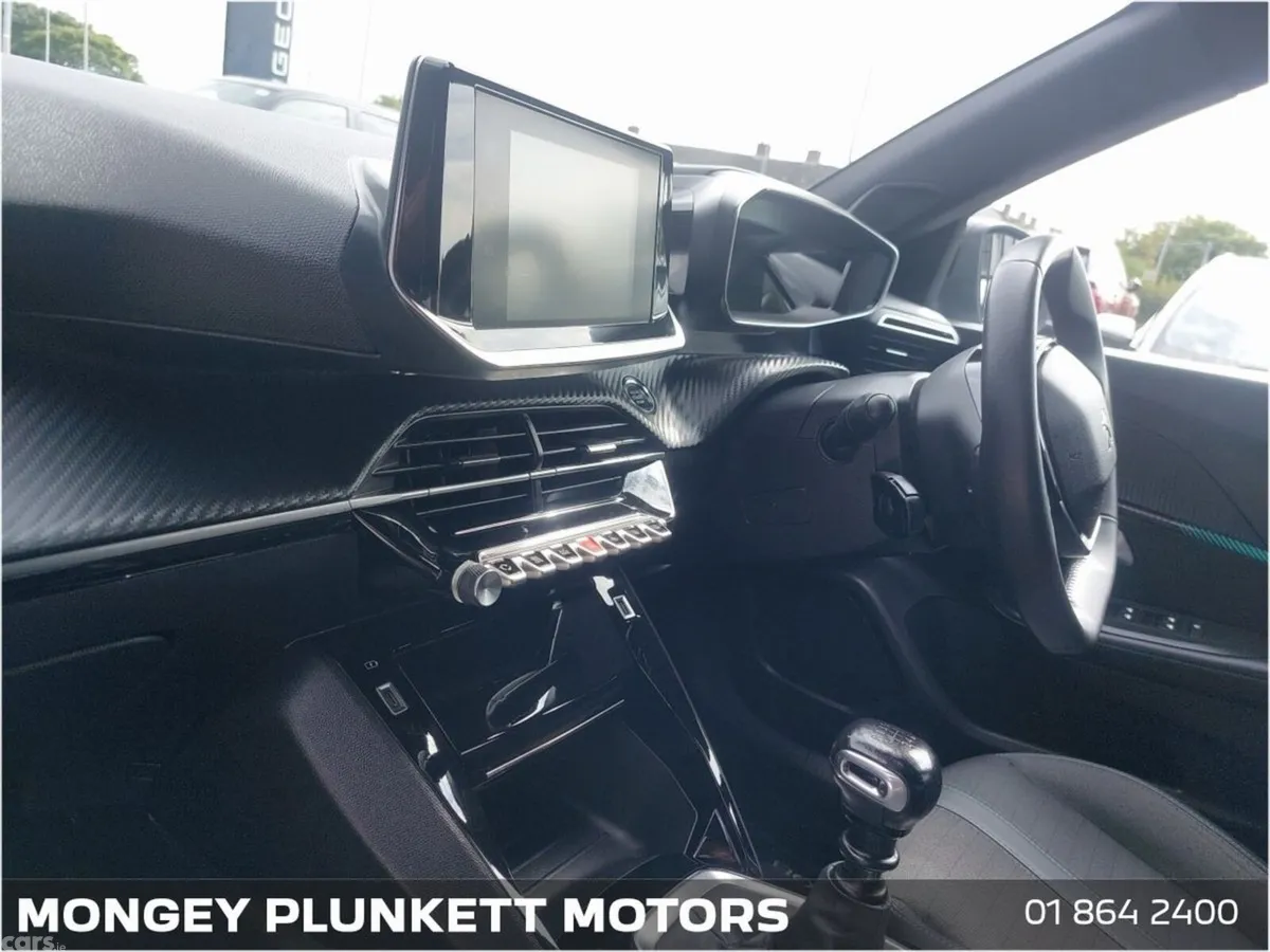 Peugeot 2008 MPV, Petrol, 2023, Grey