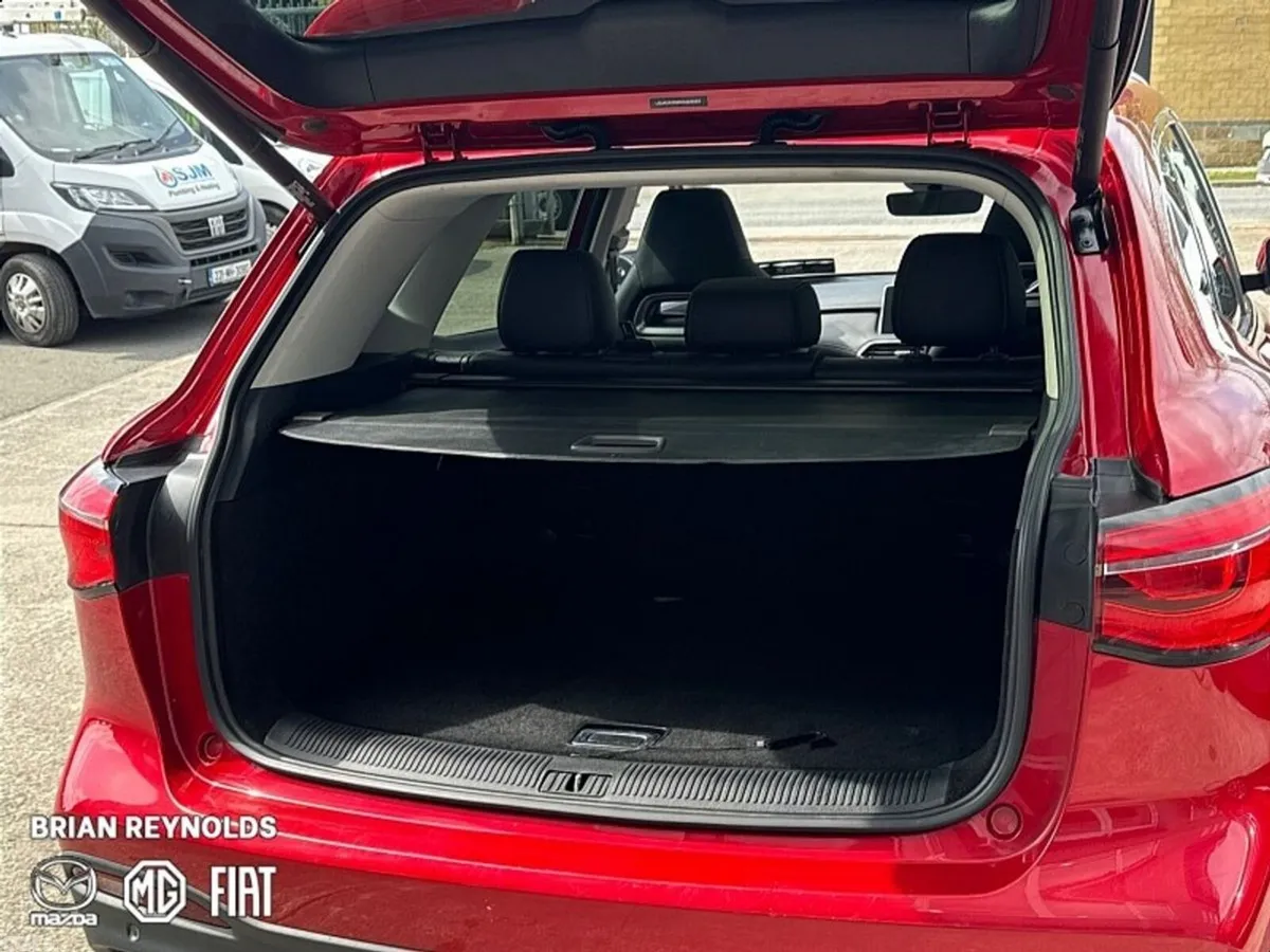 MG HS Hatchback, Petrol Plug-in Hybrid, 2023, Red