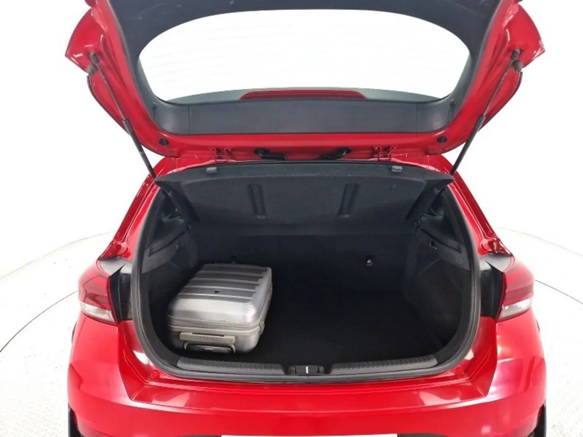 Hyundai i30 Hatchback, Petrol, 2024, Black