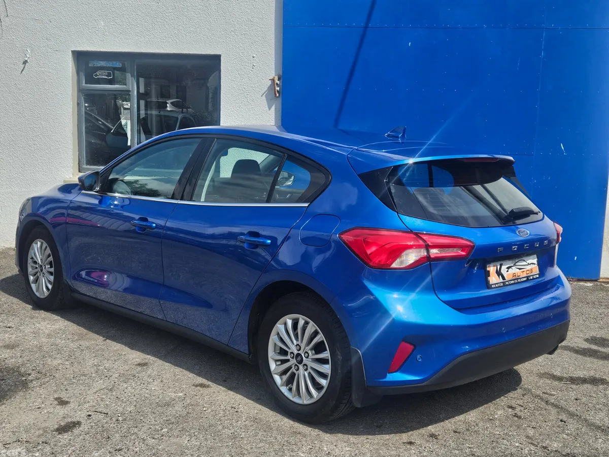 Ford Focus Hatchback, Diesel, 2020, Blue