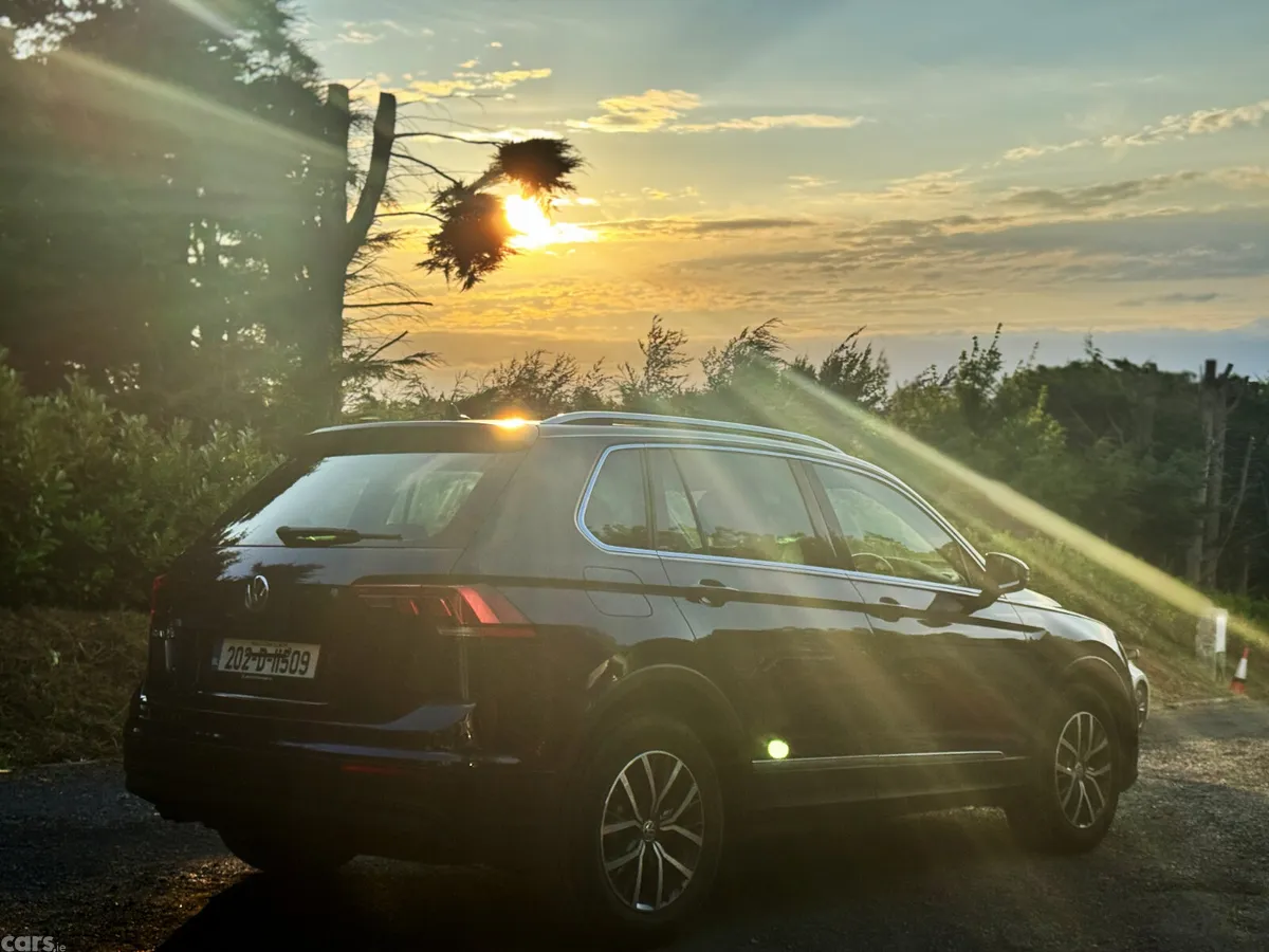 Volkswagen Tiguan SUV, Petrol, 2020, Blue