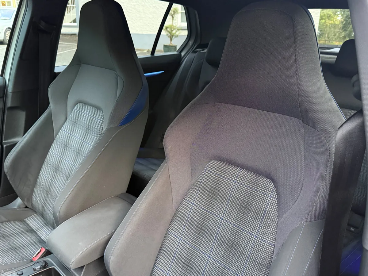 Volkswagen Golf Hatchback, Petrol Plug-in Hybrid, 2021, Silver