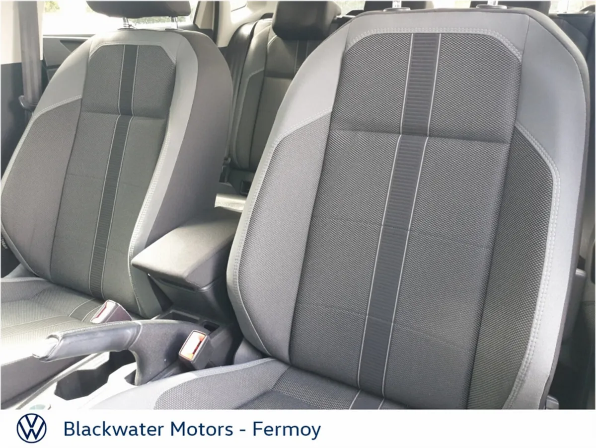 Volkswagen Polo Hatchback, Petrol, 2018, Silver