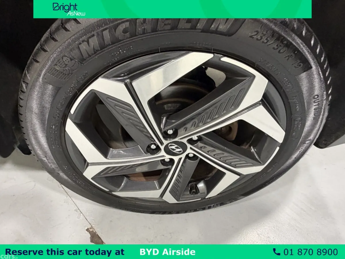 Hyundai Tucson MPV, Petrol Hybrid, 2022, Red