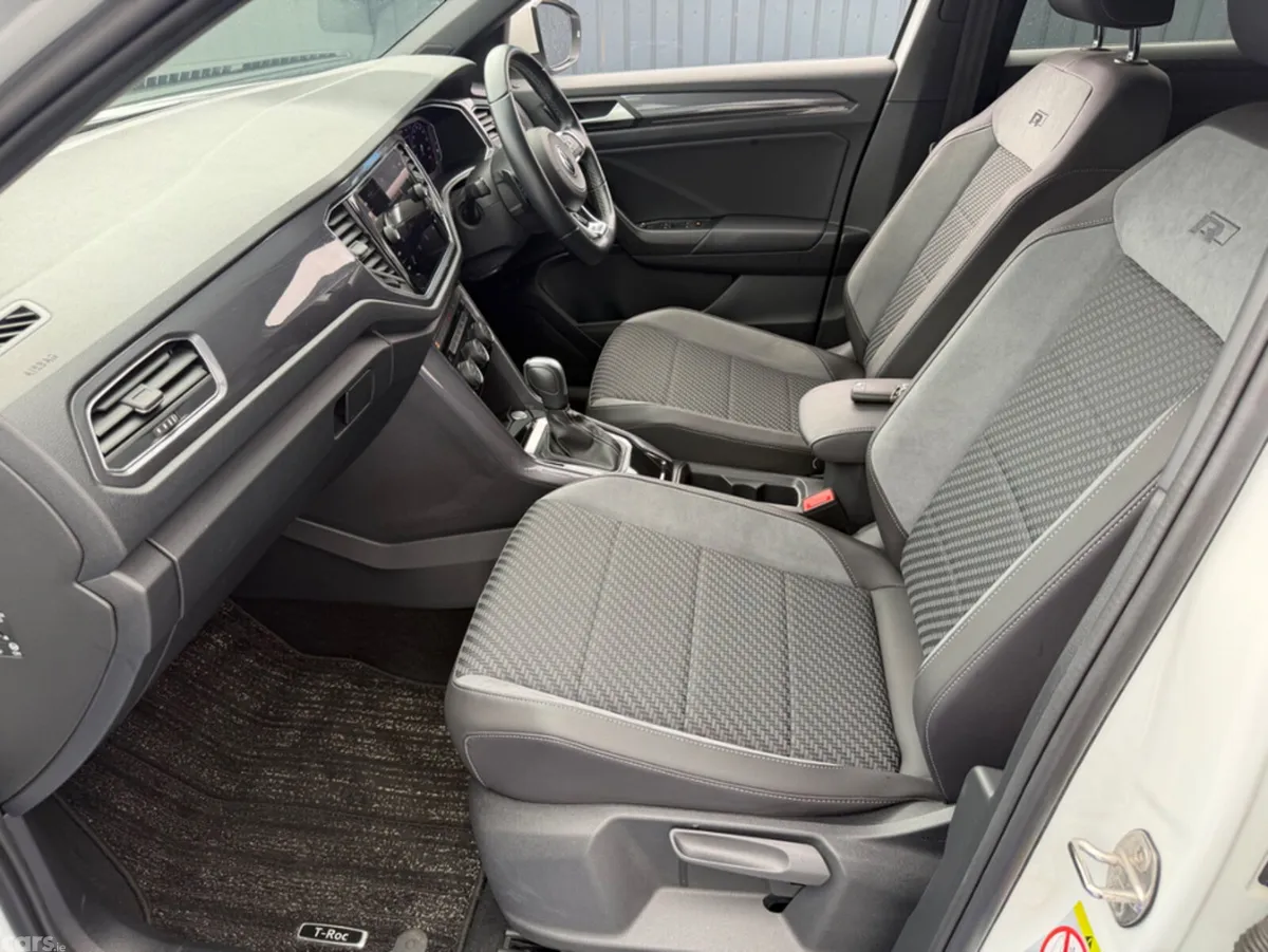 Volkswagen T-Roc SUV, Diesel, 2021, White