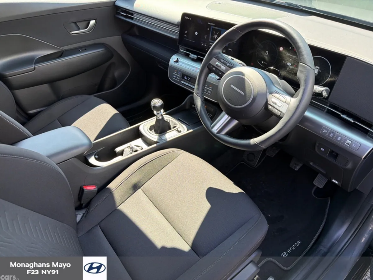 Hyundai KONA MPV, Petrol, 2024, Grey
