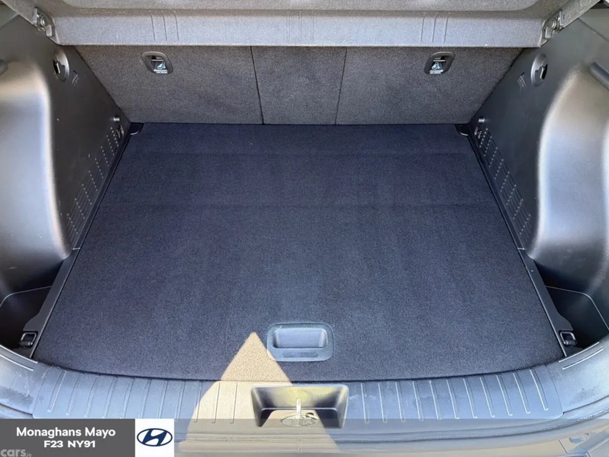 Hyundai KONA MPV, Petrol, 2024, Grey