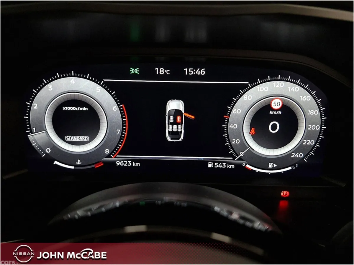 Nissan Qashqai MPV, Petrol Hybrid, 2025, Red