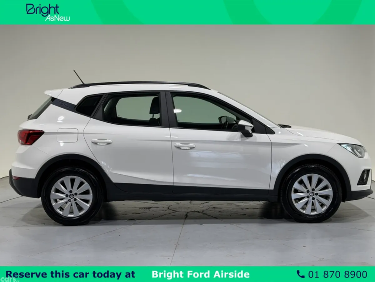 SEAT Arona Hatchback, Petrol, 2021, White