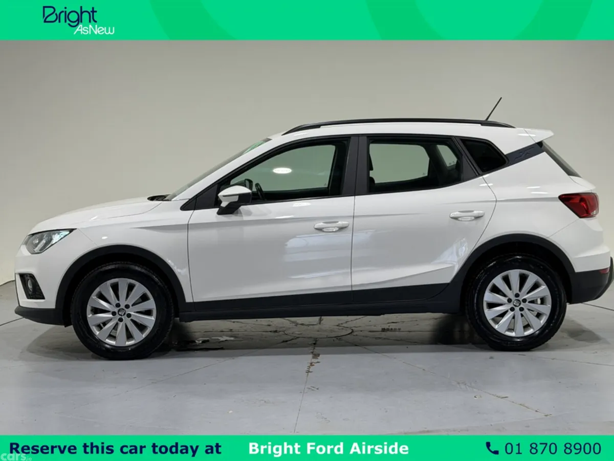 SEAT Arona Hatchback, Petrol, 2021, White