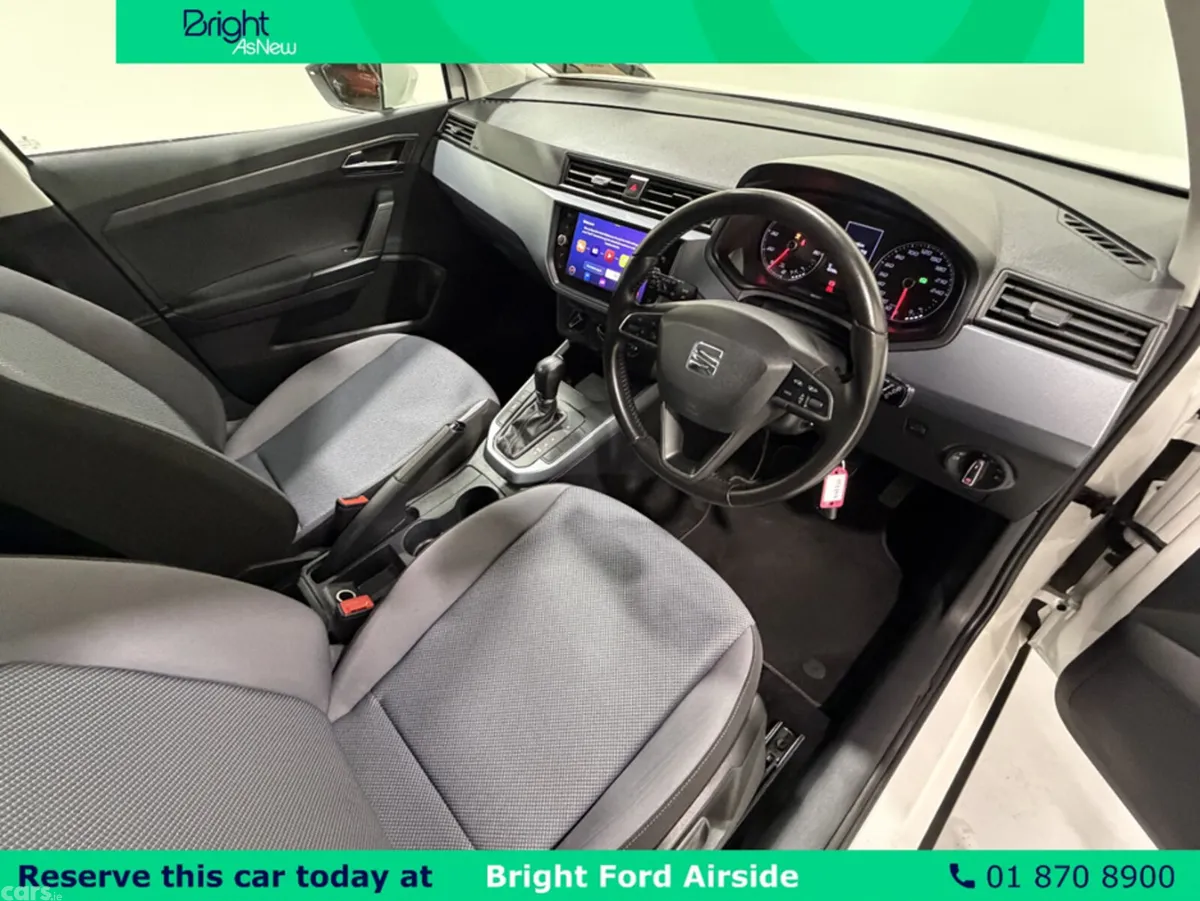 SEAT Arona Hatchback, Petrol, 2021, White