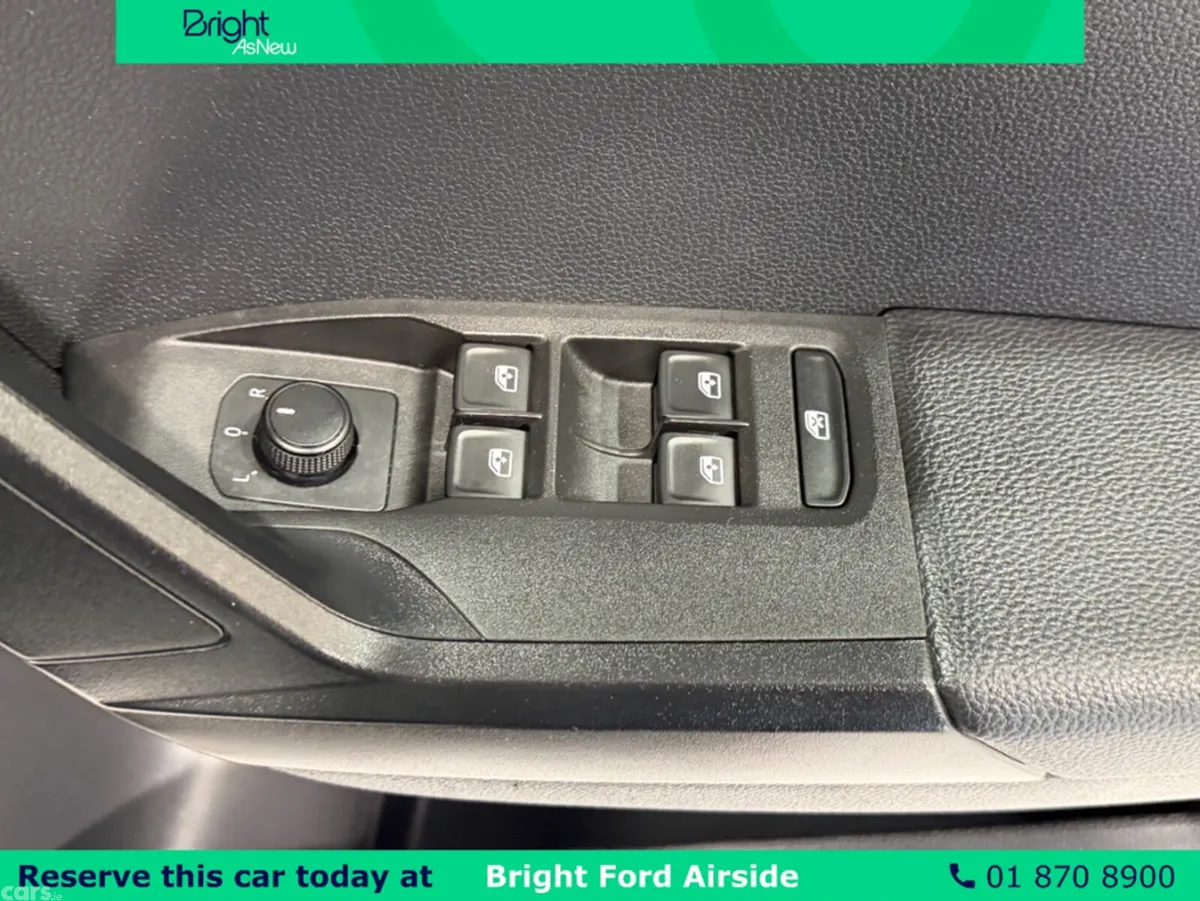 SEAT Arona Hatchback, Petrol, 2021, White