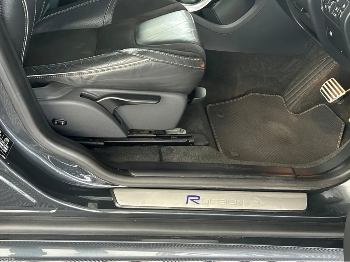 Volvo XC60 Estate, Diesel, 2017, Grey
