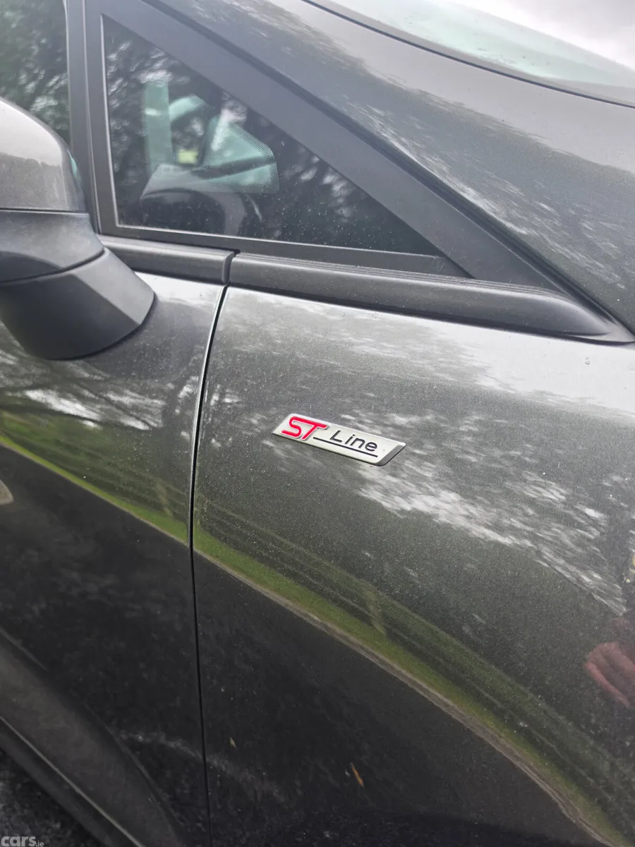 Ford Fiesta Hatchback, Petrol, 2018, Grey
