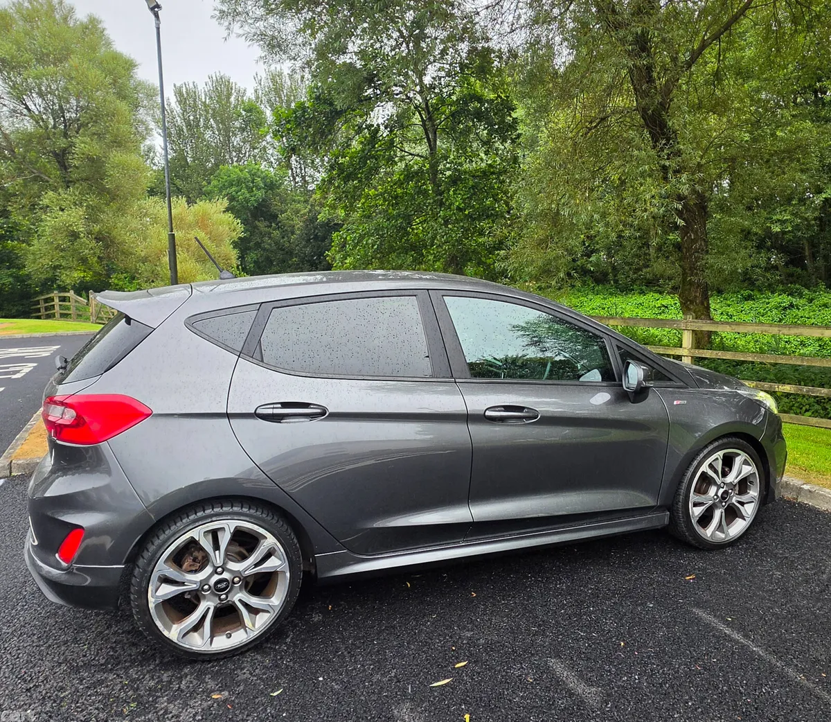 Ford Fiesta Hatchback, Petrol, 2018, Grey