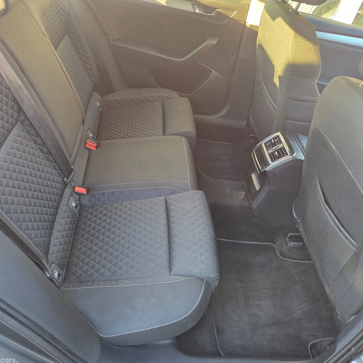 Skoda Superb Saloon, Diesel, 2023, Grey