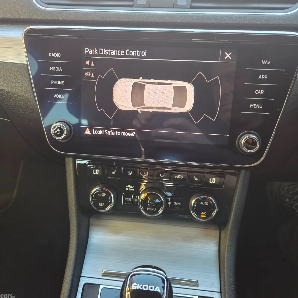 Skoda Superb Saloon, Diesel, 2023, Grey