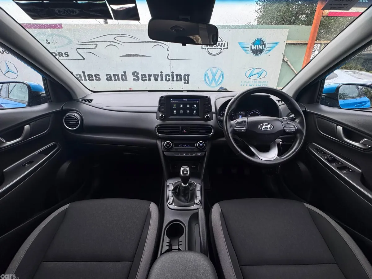 Hyundai KONA MPV, Petrol, 2018, Blue
