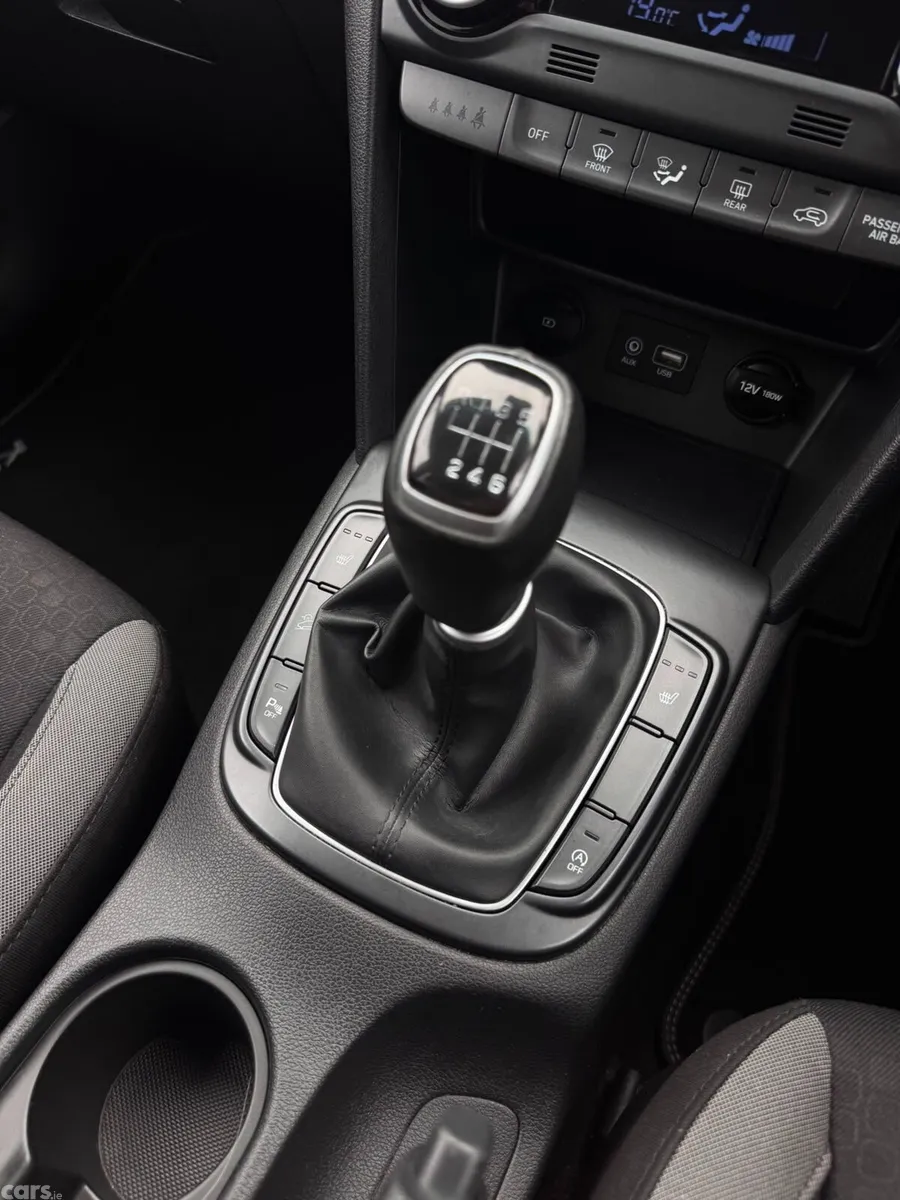 Hyundai KONA MPV, Petrol, 2018, Blue