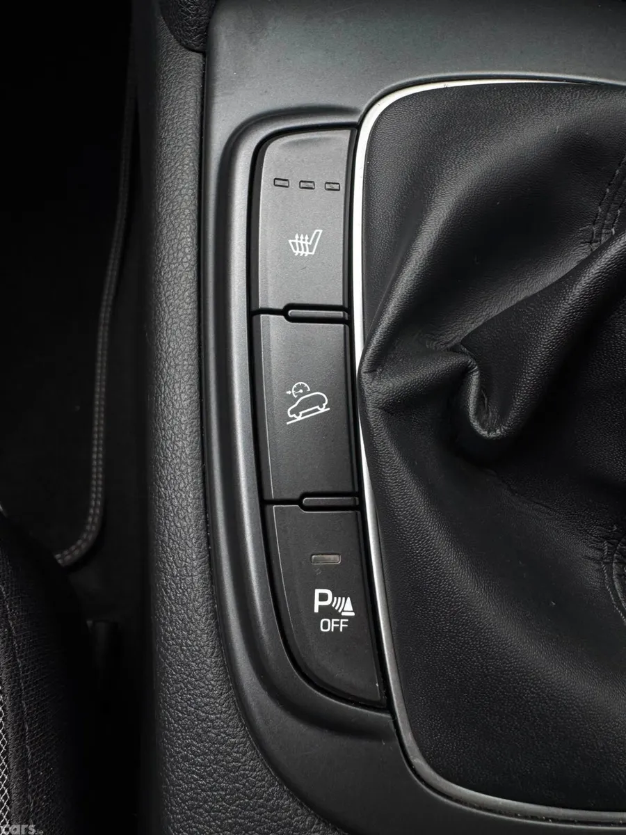 Hyundai KONA MPV, Petrol, 2018, Blue